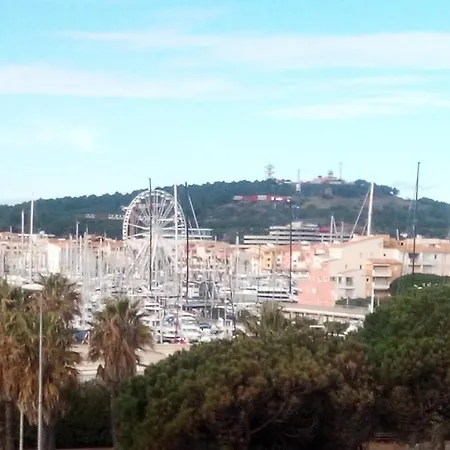 Confort 57 M2 Avec Terrasse Parking Couvert Agde