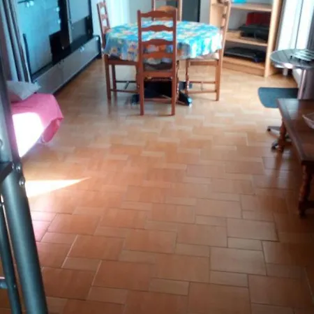 Apartment Confort 57 M2 Avec Terrasse Parking Couvert *