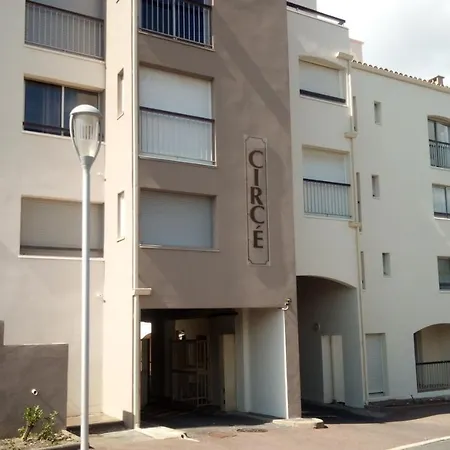 Confort 57 M2 Avec Terrasse Parking Couvert Apartment Agde