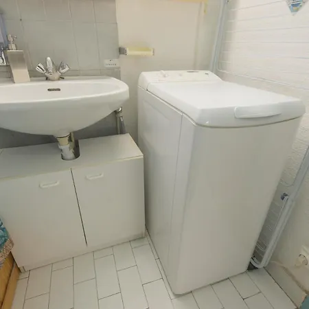 Confort 57 M2 Avec Terrasse Parking Couvert * Agde