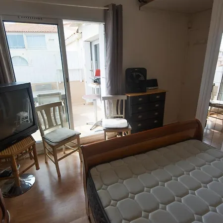 Confort 57 M2 Avec Terrasse Parking Couvert Apartment Agde